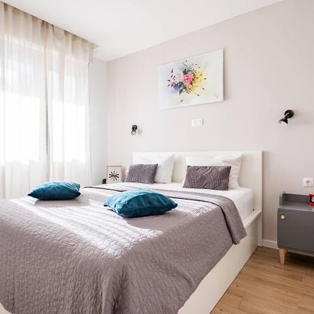 Center Apartment Pia أوميس المظهر الخارجي الصورة