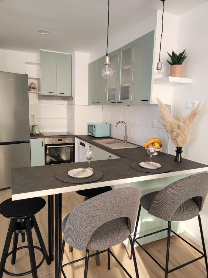 Center Apartment Pia أوميس المظهر الخارجي الصورة