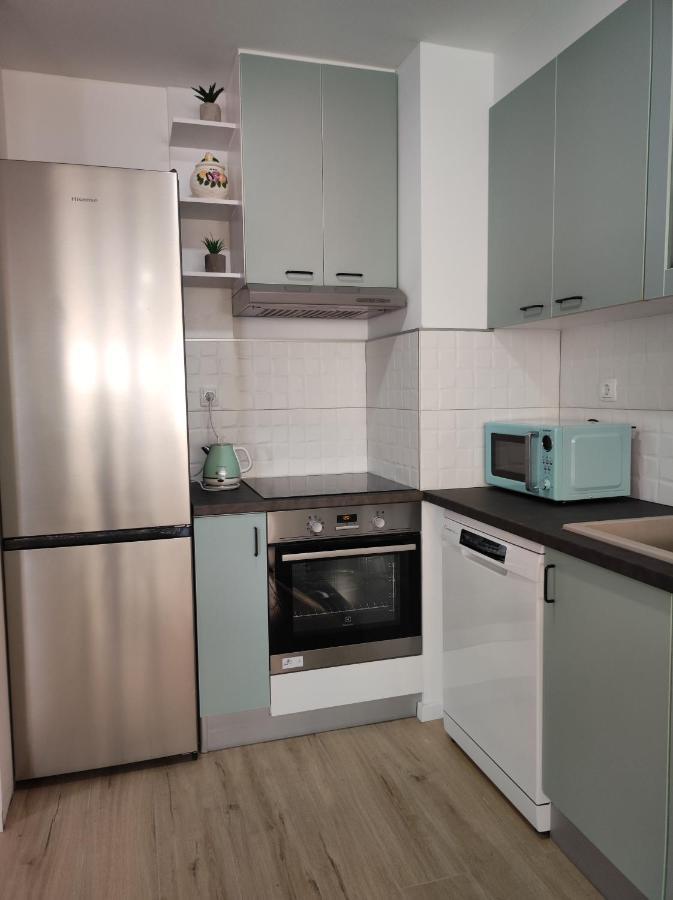 Center Apartment Pia أوميس المظهر الخارجي الصورة